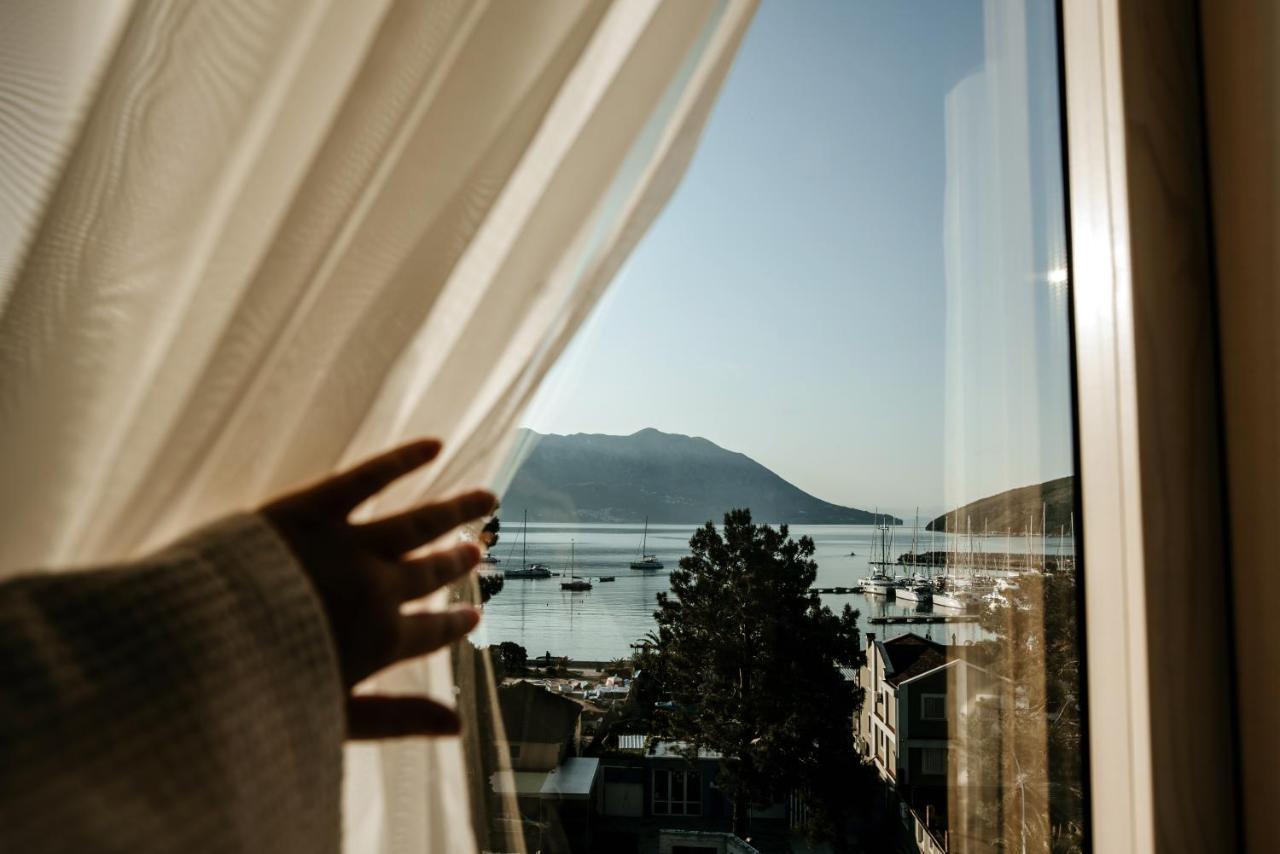 Fontana Hotel & Gastronomy ブドヴァ エクステリア 写真