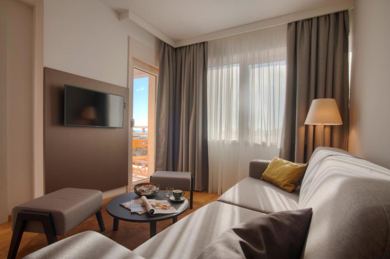 Fontana Hotel & Gastronomy ブドヴァ エクステリア 写真
