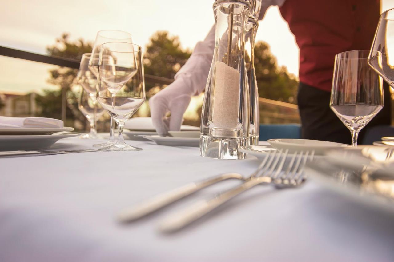 Fontana Hotel & Gastronomy ブドヴァ エクステリア 写真