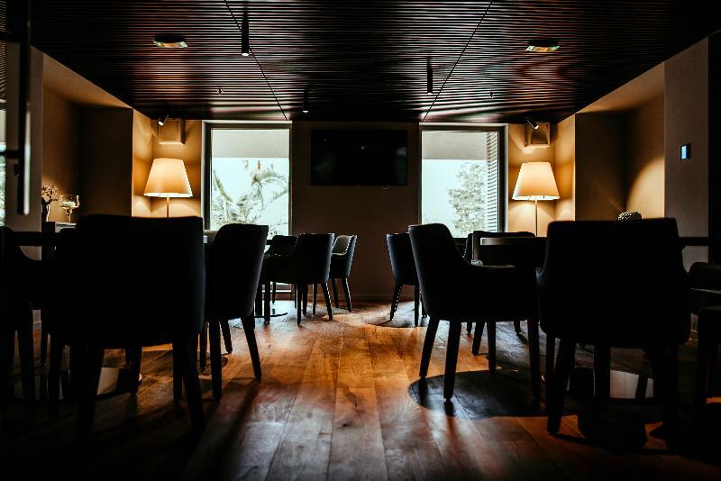 Fontana Hotel & Gastronomy ブドヴァ エクステリア 写真